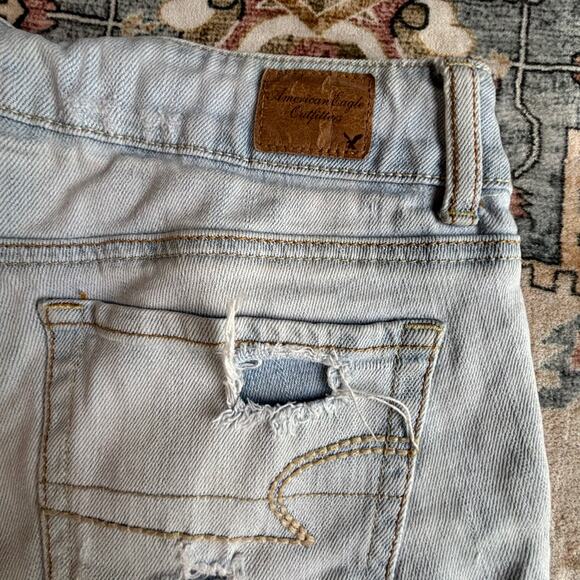 Vintage American Eagle y2k Jean Shorts Light Wash distressed Booty Shorts Size 4 - Picture 5 of 9